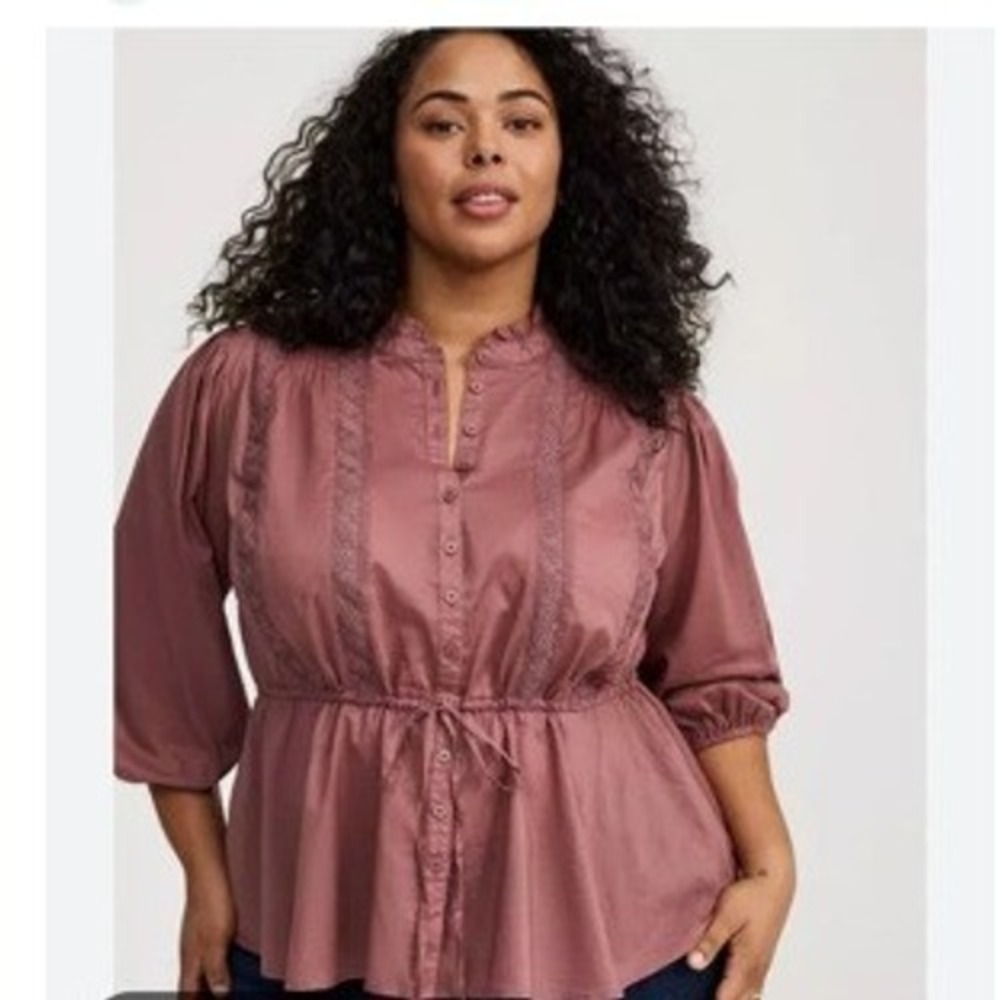 Torrid Blouse Women 2X Rose Taupe NEW Cotton Eyelet Lace Tie Waist Pintuck Top